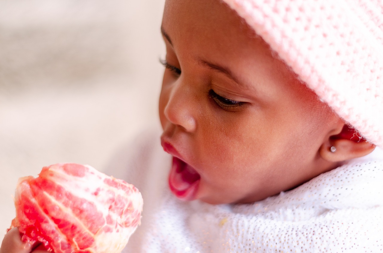 Как окситоцин и эмоциональная поддержка влияют на материнство?