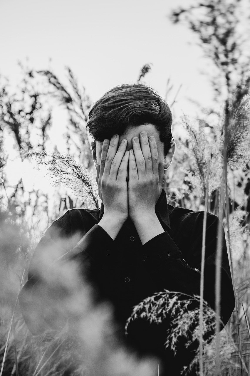 Как справиться с тревожностью и развить уверенность в себе?